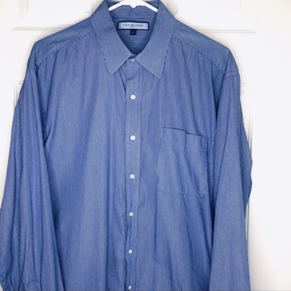 Tommy Hilfiger Men's Pinstriped Oxford Shirt Blue White Button down Shirt - Picture 2 of 5